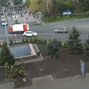 Old lady peeing in Odessa